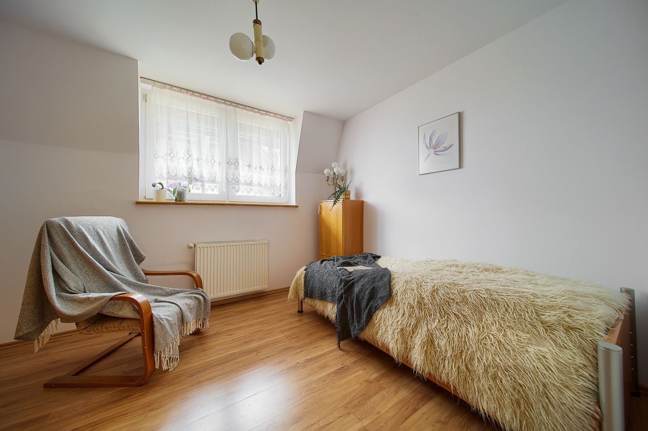 dom wolnostojący, 8 pokoi Serby, ul. Żytnia. Zdjęcie 22