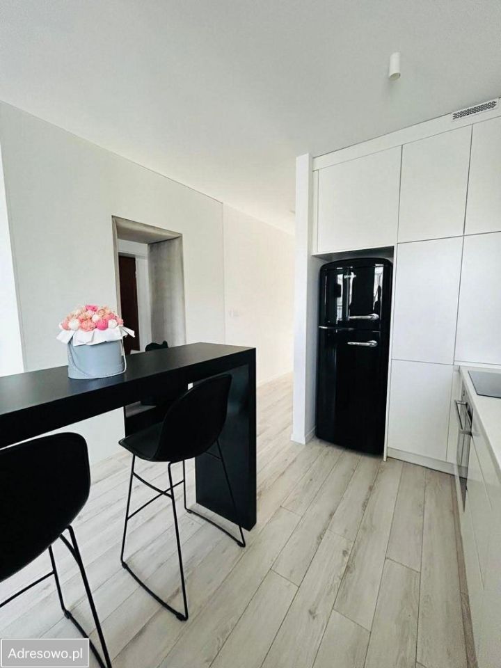 Mieszkanie 3-pokojowe Warszawa Wola, ul. Jana Kazimierza. Zdjęcie 9