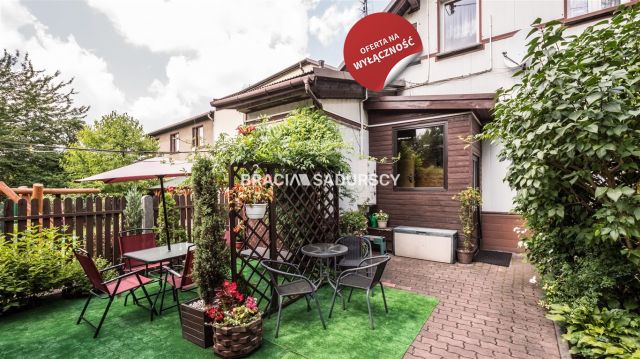 dom wolnostojący, 6 pokoi Chrzanów Centrum, ul. Kadłubek. Zdjęcie 1