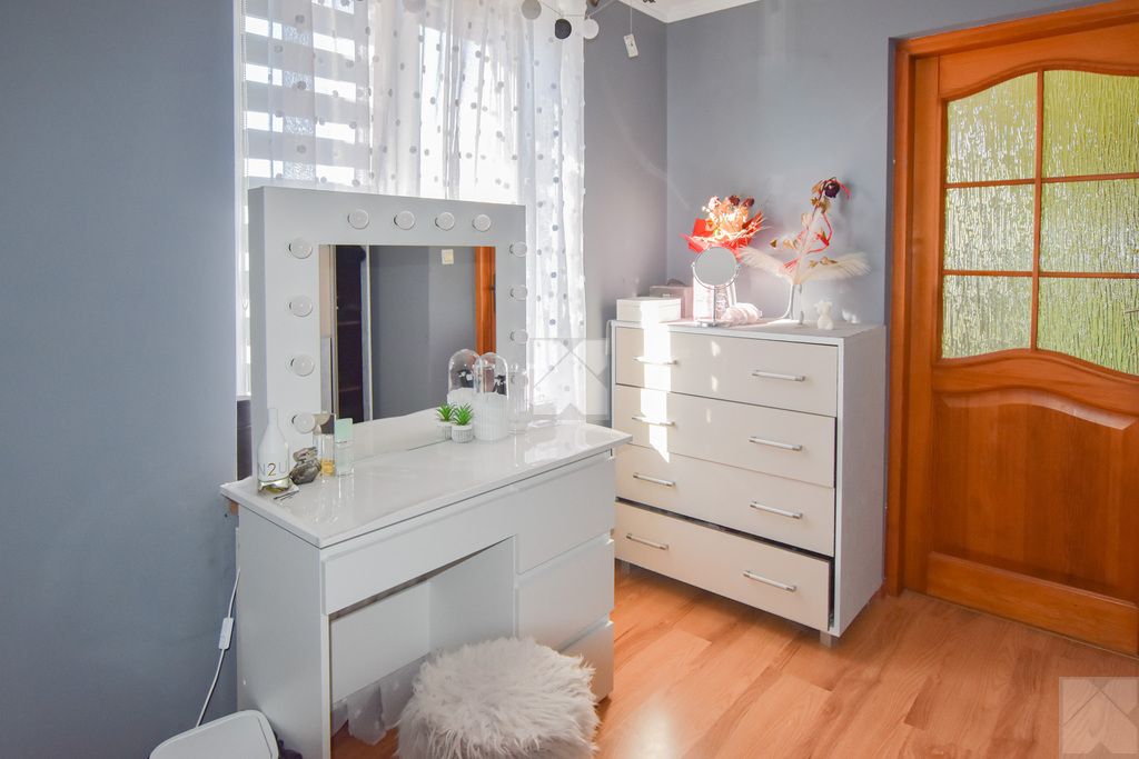 dom wolnostojący, 5 pokoi Skolin. Zdjęcie 9