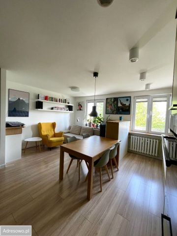 Mieszkanie 3-pokojowe Kraków Kozłówek, ul. Wlotowa. Zdjęcie 1