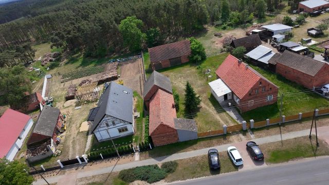 dom wolnostojący, 3 pokoje Bielawy. Zdjęcie 1