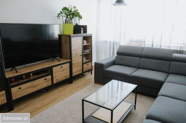 Mieszkanie 4-pokojowe Świdnik. Zdjęcie 1