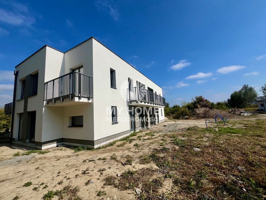 dom szeregowy, 5 pokoi Chrzanów Mały. Zdjęcie 2