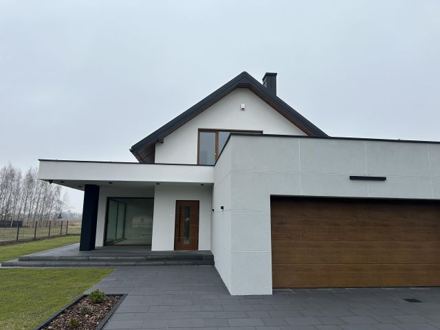 dom wolnostojący, 5 pokoi Otolice. Zdjęcie 1