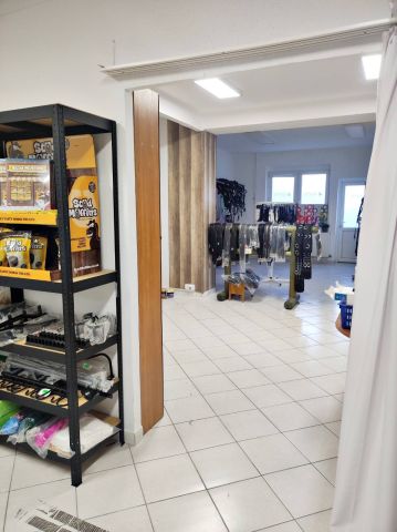 Lokal Opole Zakrzów, ul. Bartosza Głowackiego. Zdjęcie 1