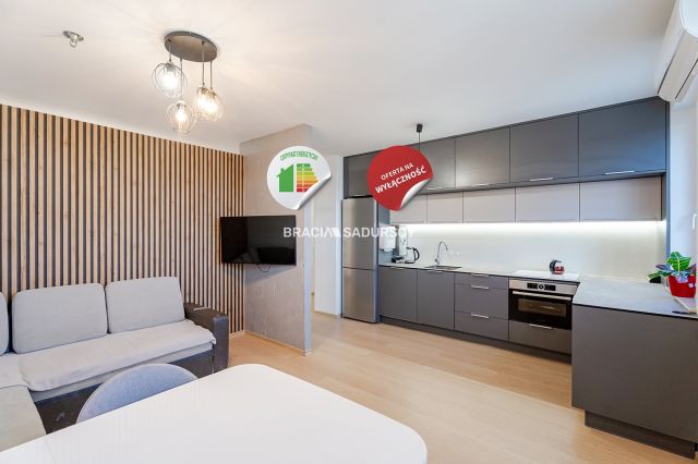 Mieszkanie 4-pokojowe Kraków, ul. Mariana Domagały. Zdjęcie 1