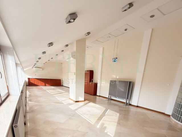 Biuro Kraków Prądnik Czerwony, ul. Jana Pawła Woronicza. Zdjęcie 4