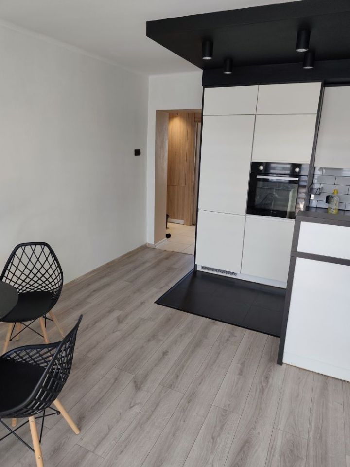 Mieszkanie 3-pokojowe Kłobuck, ul. kard. Stefana Wyszyńskiego. Zdjęcie 2