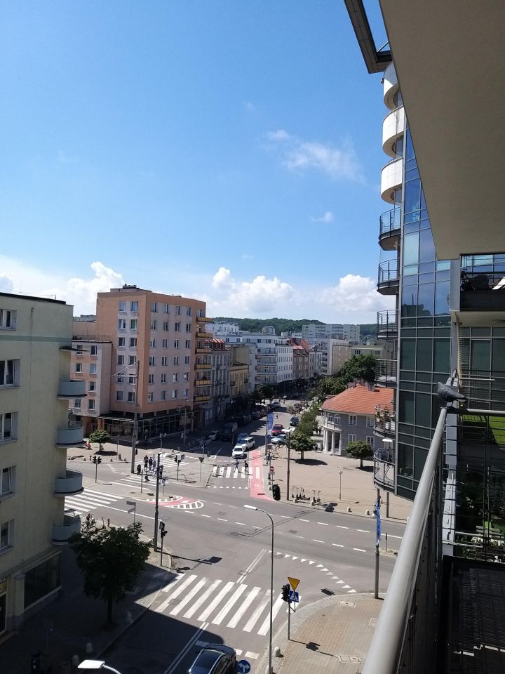 Mieszkanie 3-pokojowe Gdynia Śródmieście, Plac Kaszubski. Zdjęcie 2