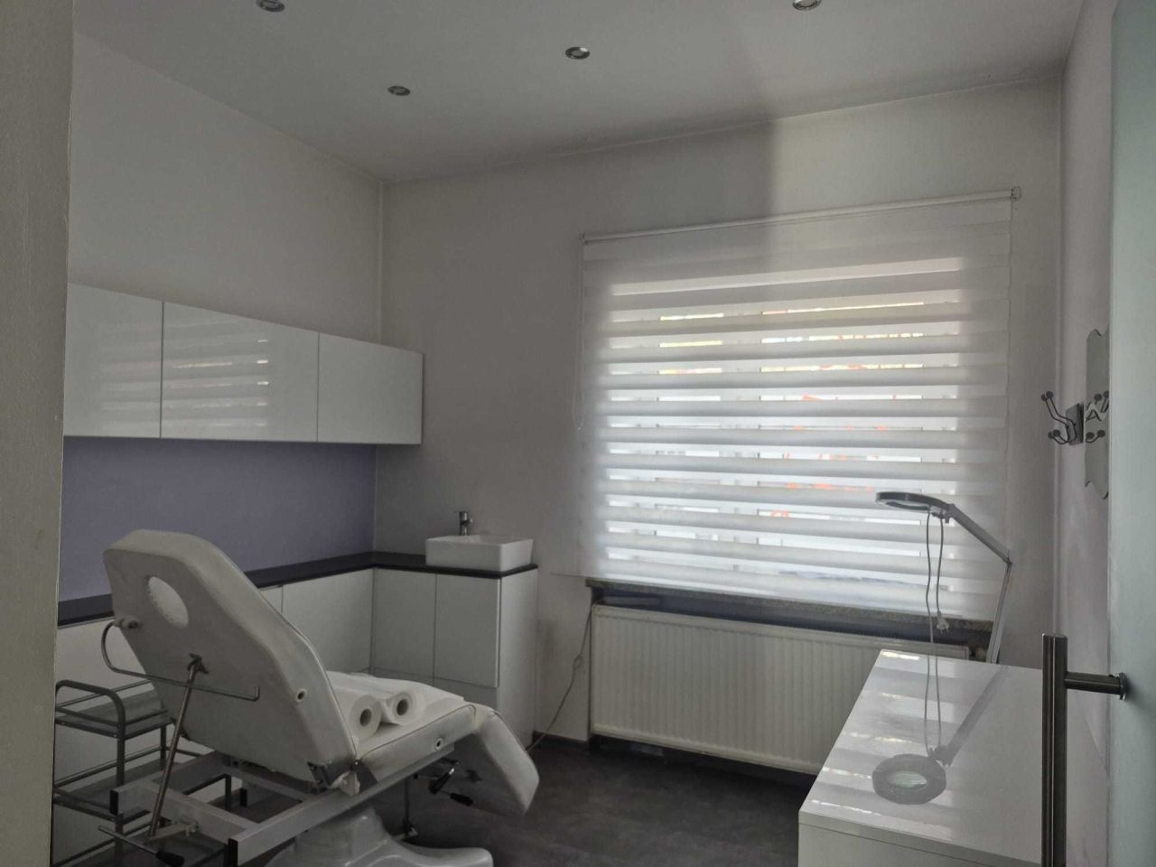 Lokal Kraków Czyżyny, ul. Mieczysława Medweckiego. Zdjęcie 5