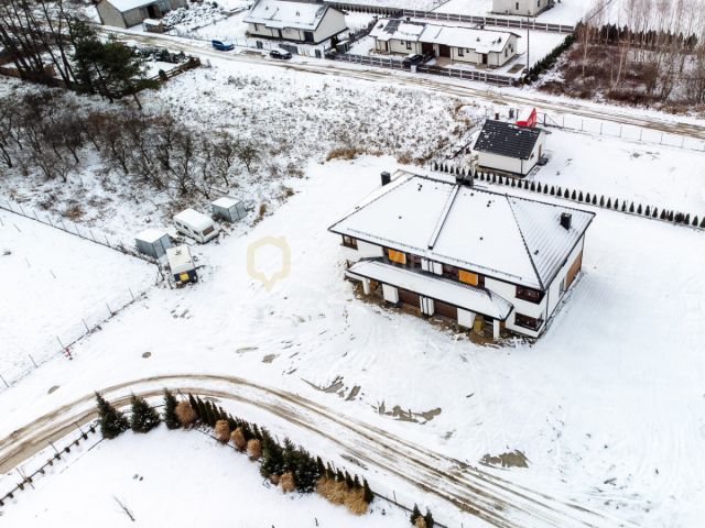 bliźniak, 5 pokoi Mroków. Zdjęcie 9