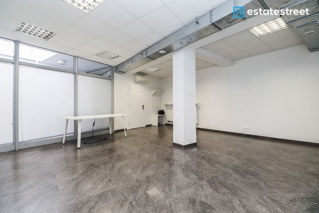 Biuro Kraków Łagiewniki-Borek Fałęcki, ul. Józefa Marcika. Zdjęcie 4