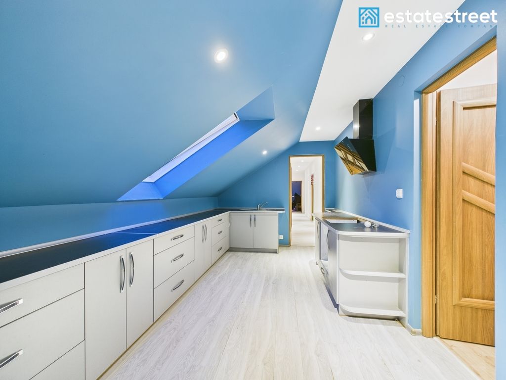 dom wolnostojący, 5 pokoi Leszczawa Dolna. Zdjęcie 13