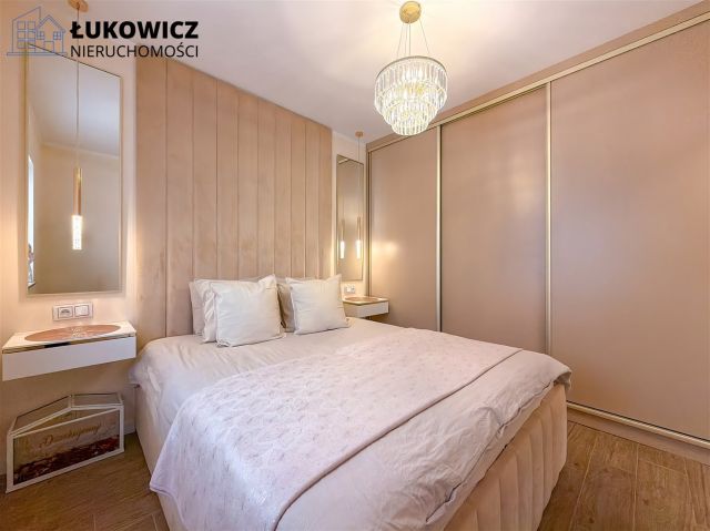 Mieszkanie 3-pokojowe Czechowice-Dziedzice. Zdjęcie 2
