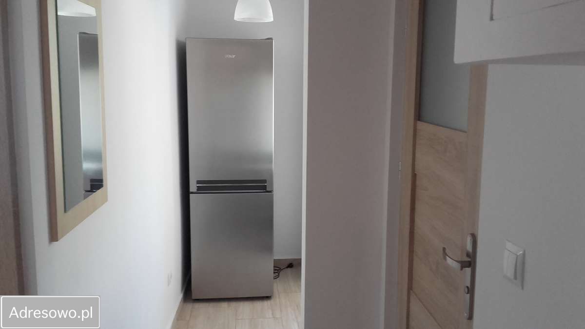 Mieszkanie 3-pokojowe Katowice Śródmieście, ul. ks. kard. Bolesława Kominka. Zdjęcie 2