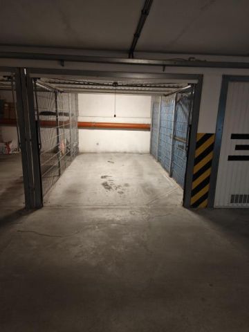 Garaż/miejsce parkingowe Wrocław Krzyki, ul. Obrońców Poczty Gdańskiej. Zdjęcie 4