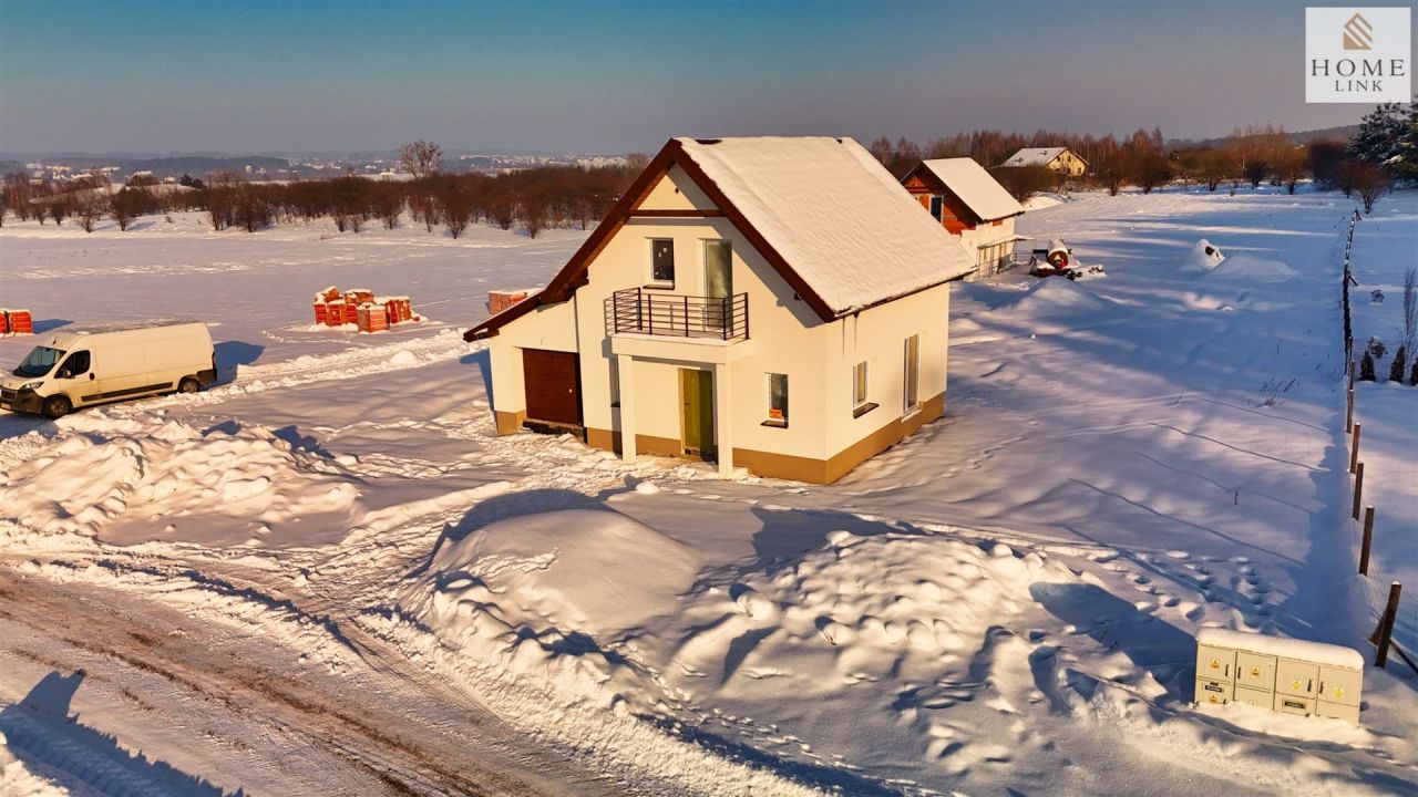 dom wolnostojący, 4 pokoje Giedajty. Zdjęcie 1