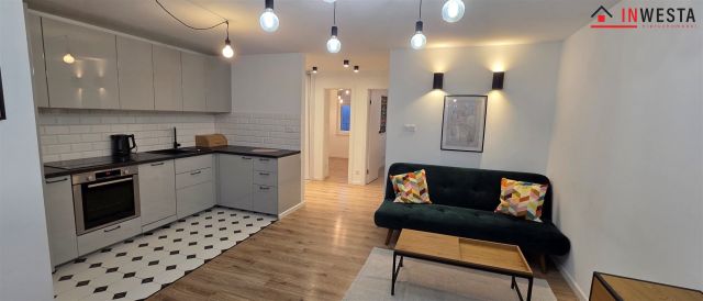 Mieszkanie 3-pokojowe Warszawa Praga-Południe, ul. Afrykańska. Zdjęcie 1