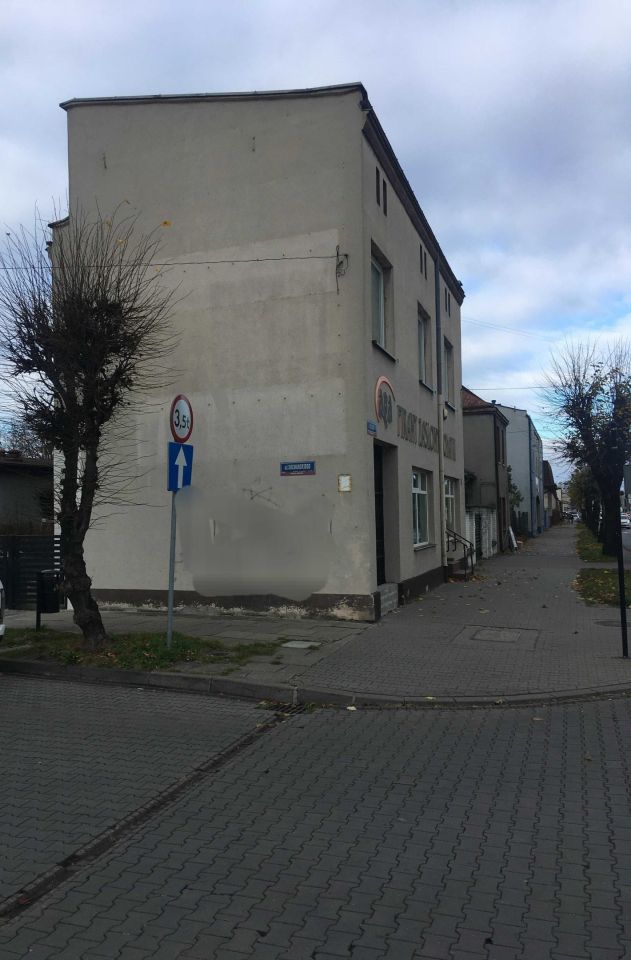 dom wolnostojący Wieluń, ul. Sieradzka. Zdjęcie 3