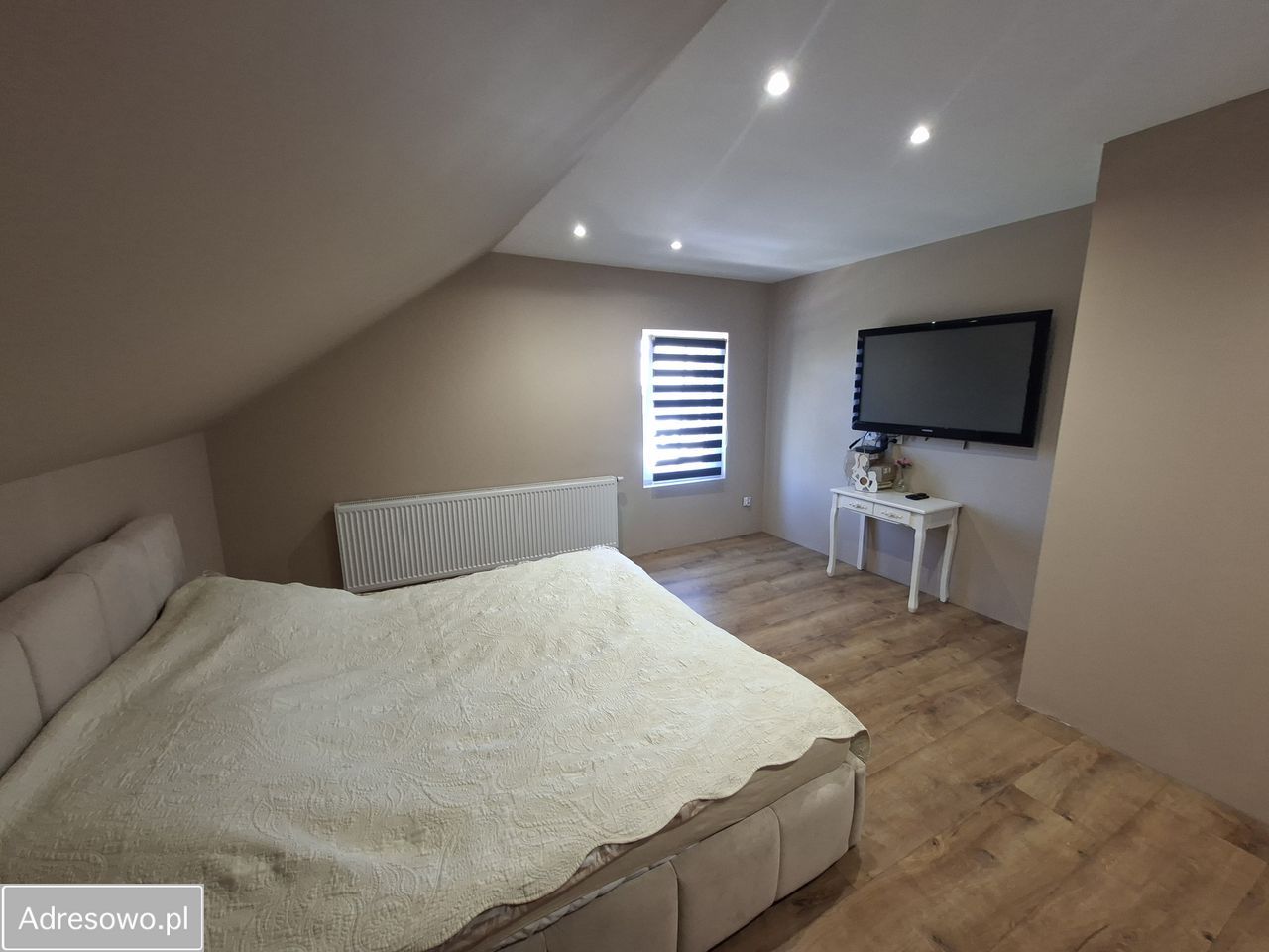 dom wolnostojący, 6 pokoi Wykroty. Zdjęcie 18