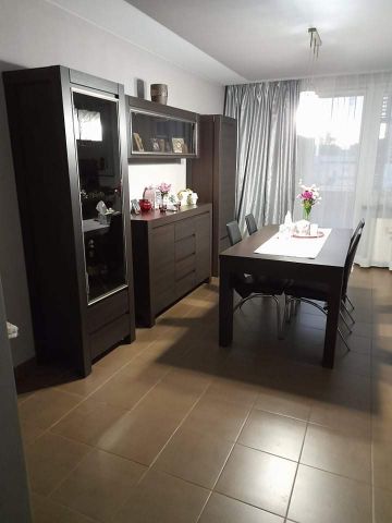 Mieszkanie 3-pokojowe Dzierżoniów Nowe Miasto, os. Kolorowe. Zdjęcie 1
