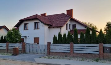 dom wolnostojący, 9 pokoi Jasin, ul. Sołecka