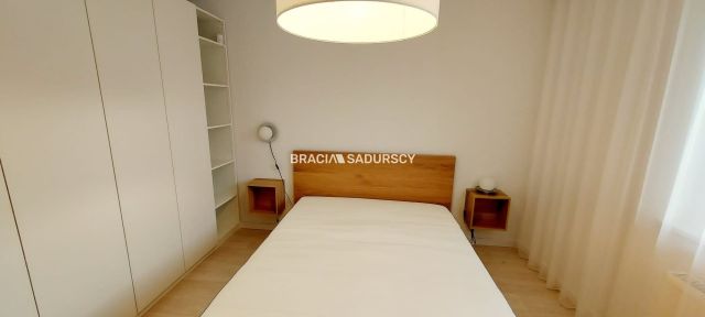 Mieszkanie 10-pokojowe Zabawa. Zdjęcie 18