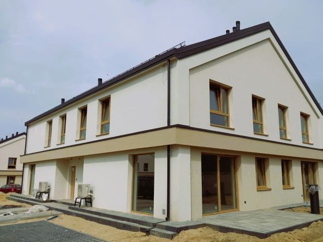 dom szeregowy, 4 pokoje Łódź Nowosolna. Zdjęcie 1