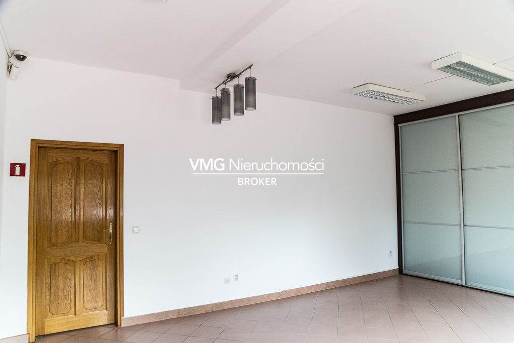 dom wolnostojący, 19 pokoi Warszawa Wawer. Zdjęcie 22