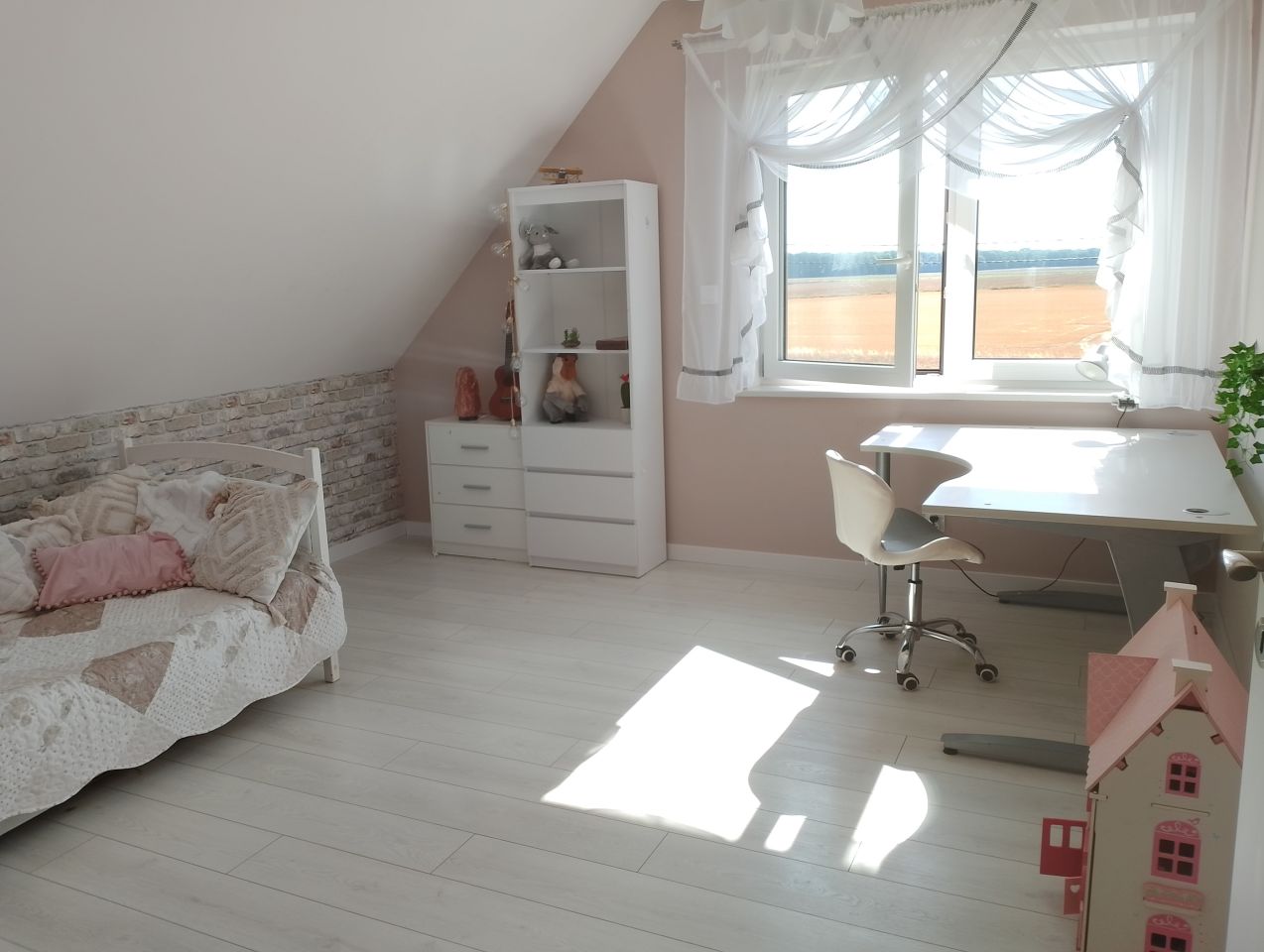 dom wolnostojący, 4 pokoje Jankowice Małe. Zdjęcie 5