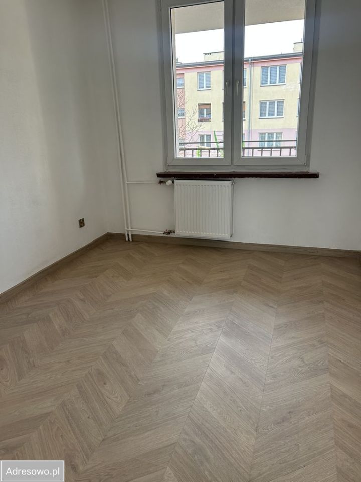 Mieszkanie 3-pokojowe Tarnowskie Góry Strzybnica, ul. Armii Krajowej. Zdjęcie 4