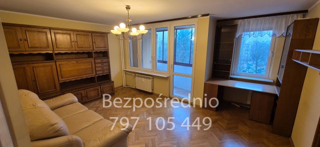 Mieszkanie 3-pokojowe Warszawa Jelonki, ul. Karabeli. Zdjęcie 1