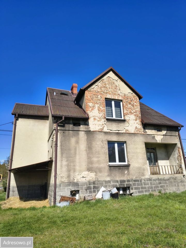 dom wolnostojący, 6 pokoi Bluszczów, ul. Wiejska. Zdjęcie 1