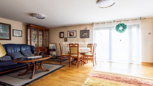 dom wolnostojący, 8 pokoi Zabierzów, ul. Krakowska. Zdjęcie 19