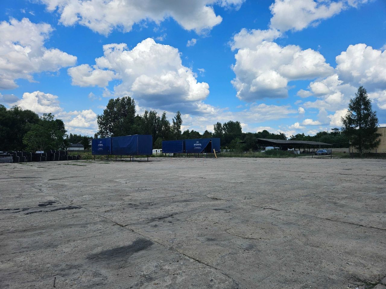 Hala/magazyn Orchów. Zdjęcie 6