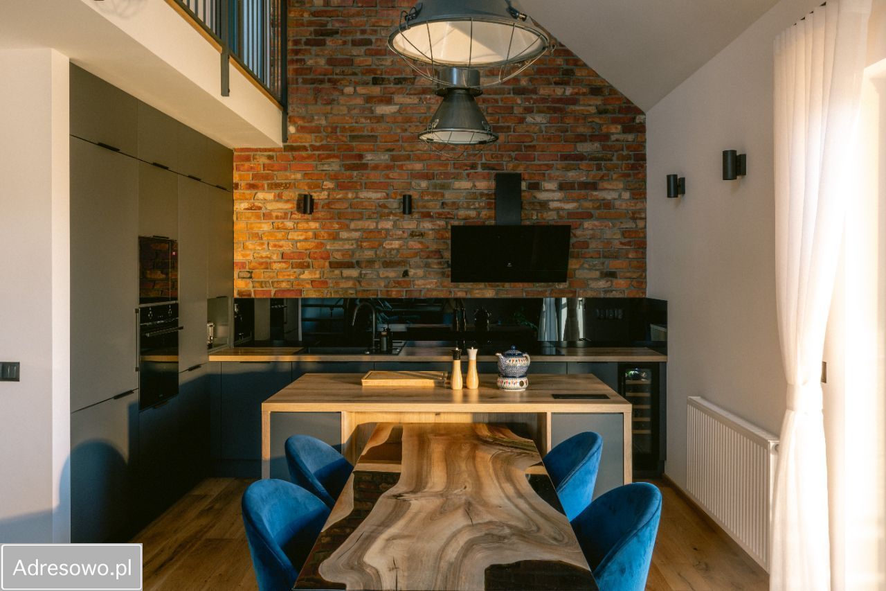 Mieszkanie 4-pokojowe Jelenia Góra Cieplice Śląskie-Zdrój, ul. Walerego Wróblewskiego. Zdjęcie 15