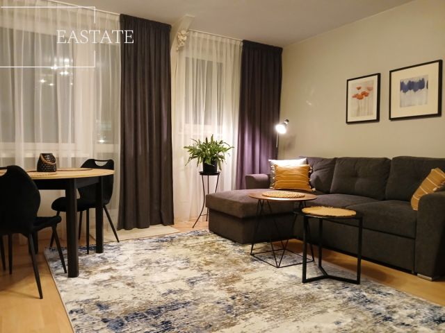 Mieszkanie 3-pokojowe Warszawa Praga, ul. Ostrobramska. Zdjęcie 1