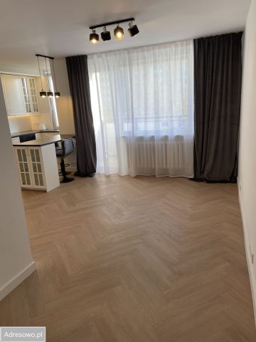 Mieszkanie 1-pokojowe Warszawa Praga-Południe, ul. Komorska. Zdjęcie 1