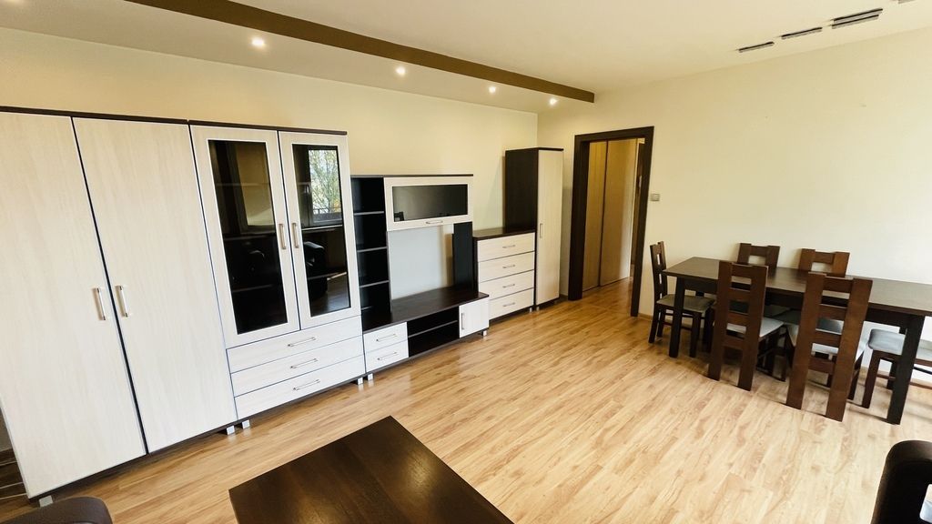 Mieszkanie 2-pokojowe Bełchatów. Zdjęcie 2