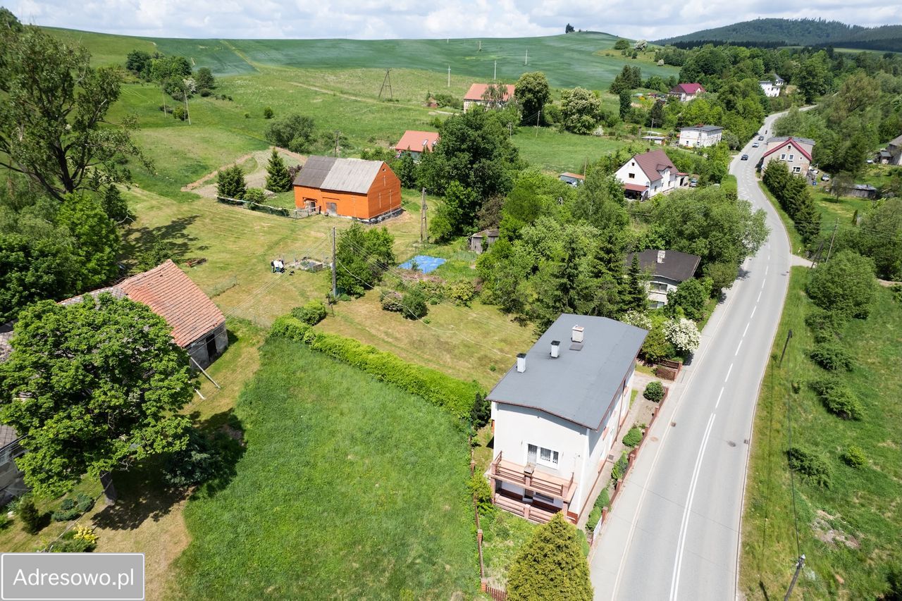 dom wolnostojący, 8 pokoi Jabłów. Zdjęcie 2