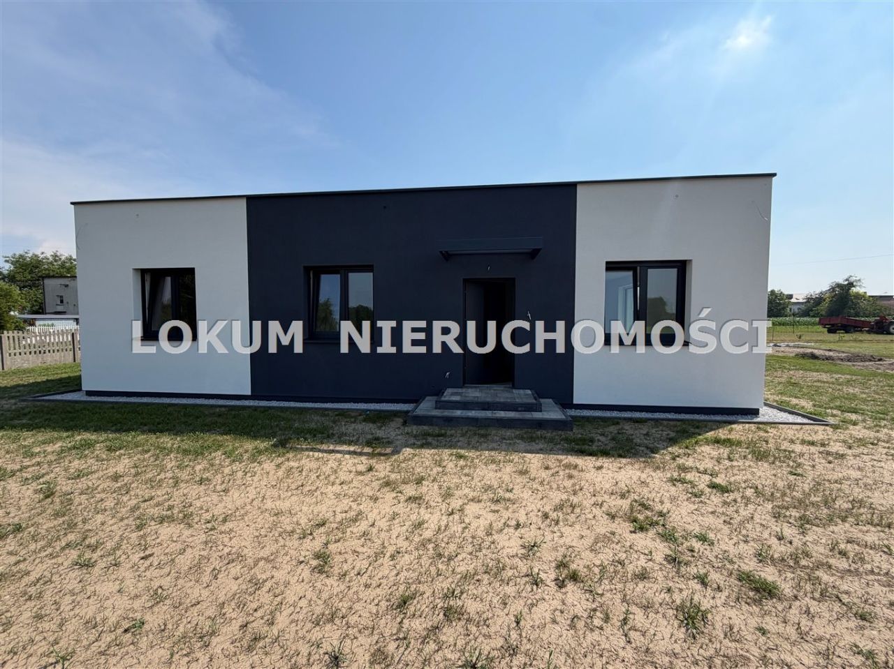 dom wolnostojący, 4 pokoje Gołkowice, ul. Wyzwolenia. Zdjęcie 1