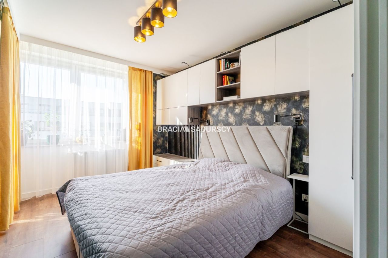 Mieszkanie 3-pokojowe Kraków Dębniki, ul. dr. Jana Piltza. Zdjęcie 3