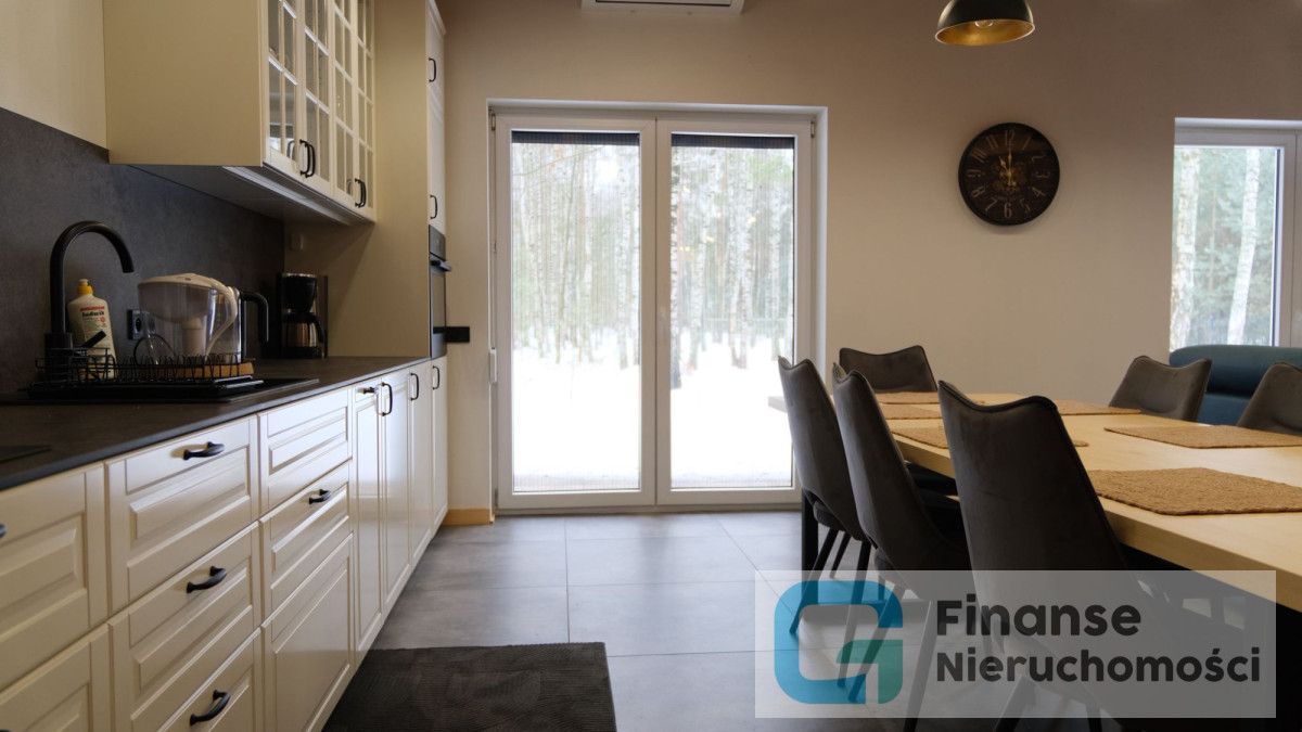 dom wolnostojący, 3 pokoje Borowiny. Zdjęcie 8