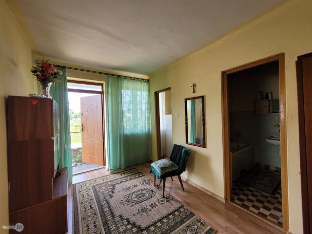 dom wolnostojący, 3 pokoje Przededworze. Zdjęcie 13