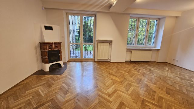 bliźniak, 5 pokoi Warszawa Saska Kępa, ul. Dąbrowiecka. Zdjęcie 3