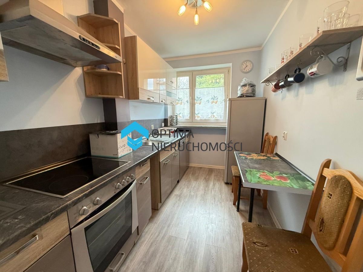 Mieszkanie 3-pokojowe Jelenia Góra. Zdjęcie 9