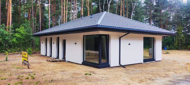 dom wolnostojący, 4 pokoje Ostrów, ul. Jurajska. Zdjęcie 1