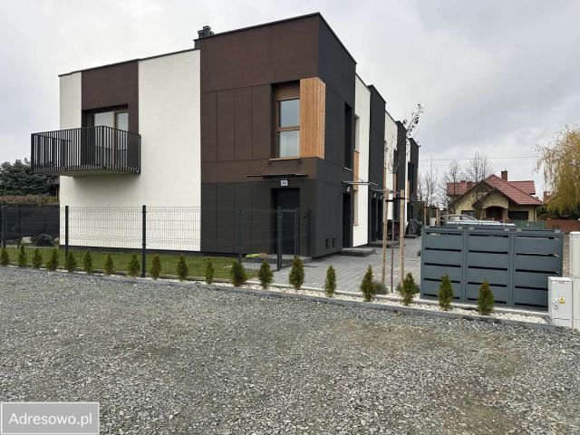 Mieszkanie 3-pokojowe Przyborki. Zdjęcie 1