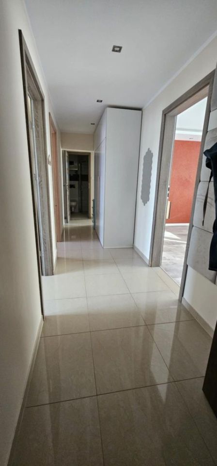 Mieszkanie 4-pokojowe Narew. Zdjęcie 3